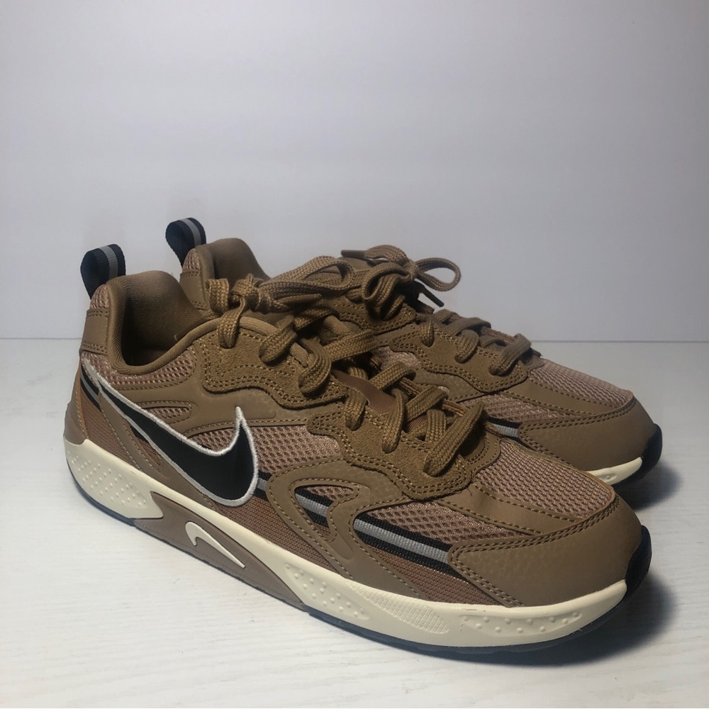 Nike JAM Women's Sneakers FN0314-200, Dark Driftwood/Hemp/Sail/Black) Size 10 - Picture 2 of 9